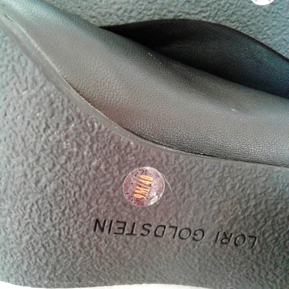 Lori Goldstein black open toe booties - Picture 8 of 12